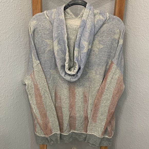 FREE PEOPLE AMERICAN FLAG OVERSIZED BOXY
HOODIE SWEATSHIRT WOMENS SIZE SMALL - Picture 4 of 8